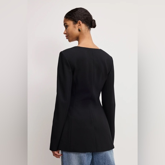 Good American - Soft Stretch Ponte Sculpted Blazer - Picture 2 of 5